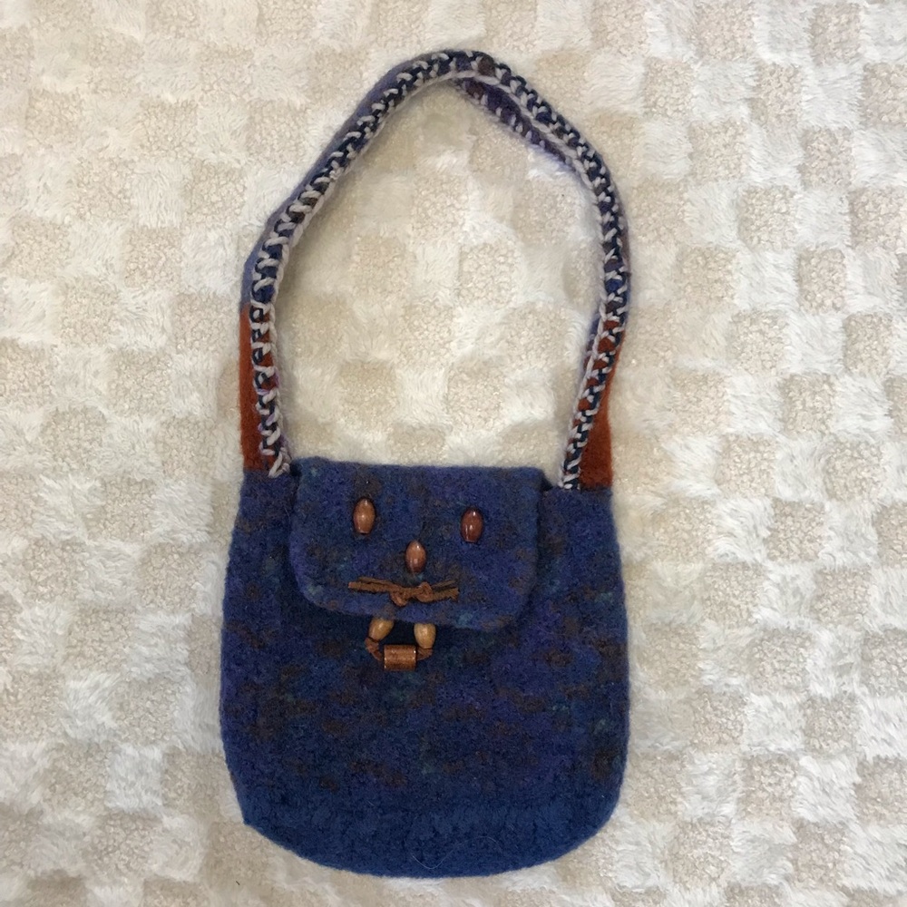 Handmade alpaca handbag